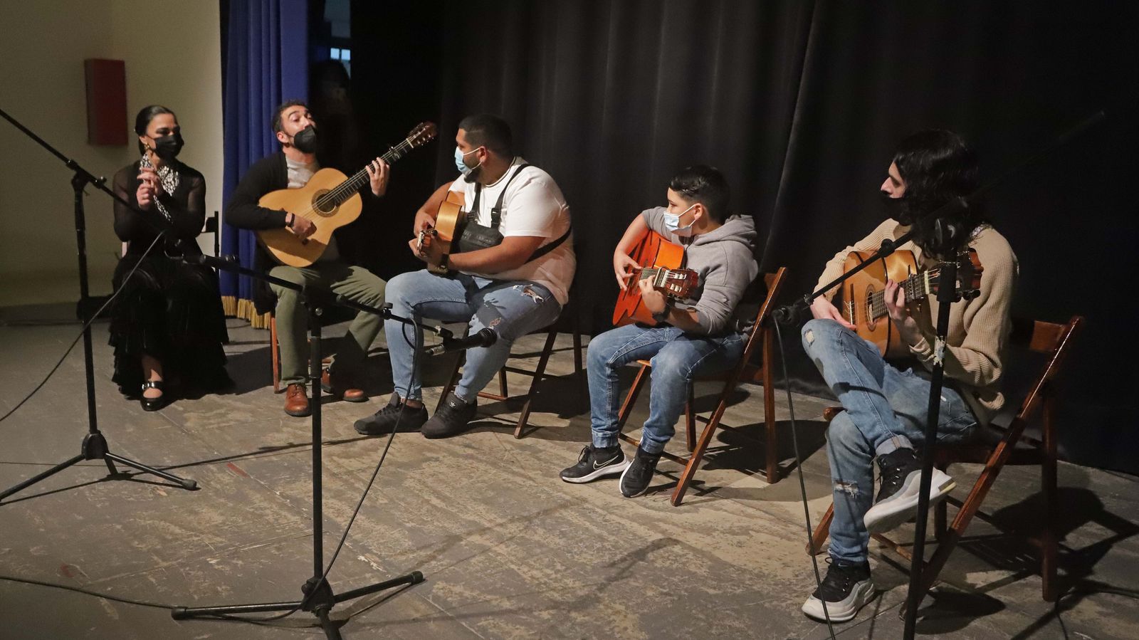 Fotos del acto 'Guitarras al cielo por Paco' en Algeciras