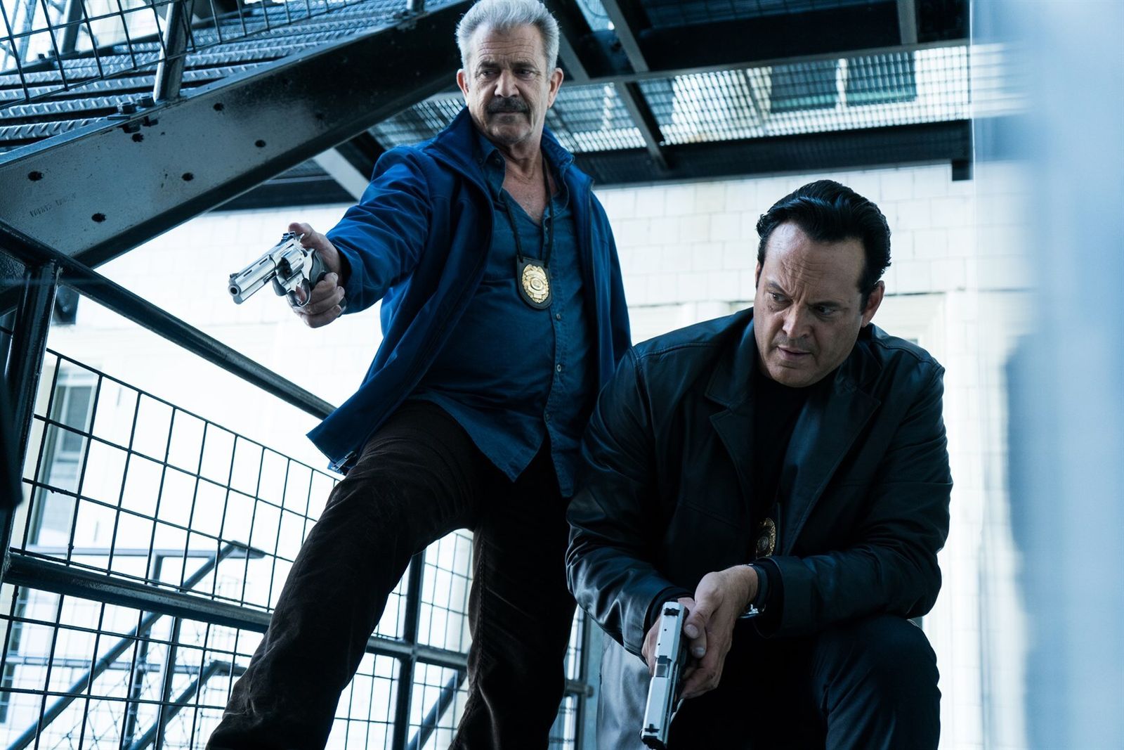 Mel Gibson y Vince Vaughn, pareja de policías en 'Dragged across concrete'.