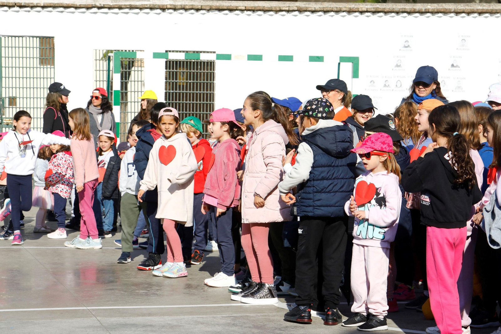 Los colegios de Córdoba celebran el Día de la Paz, en imágenes