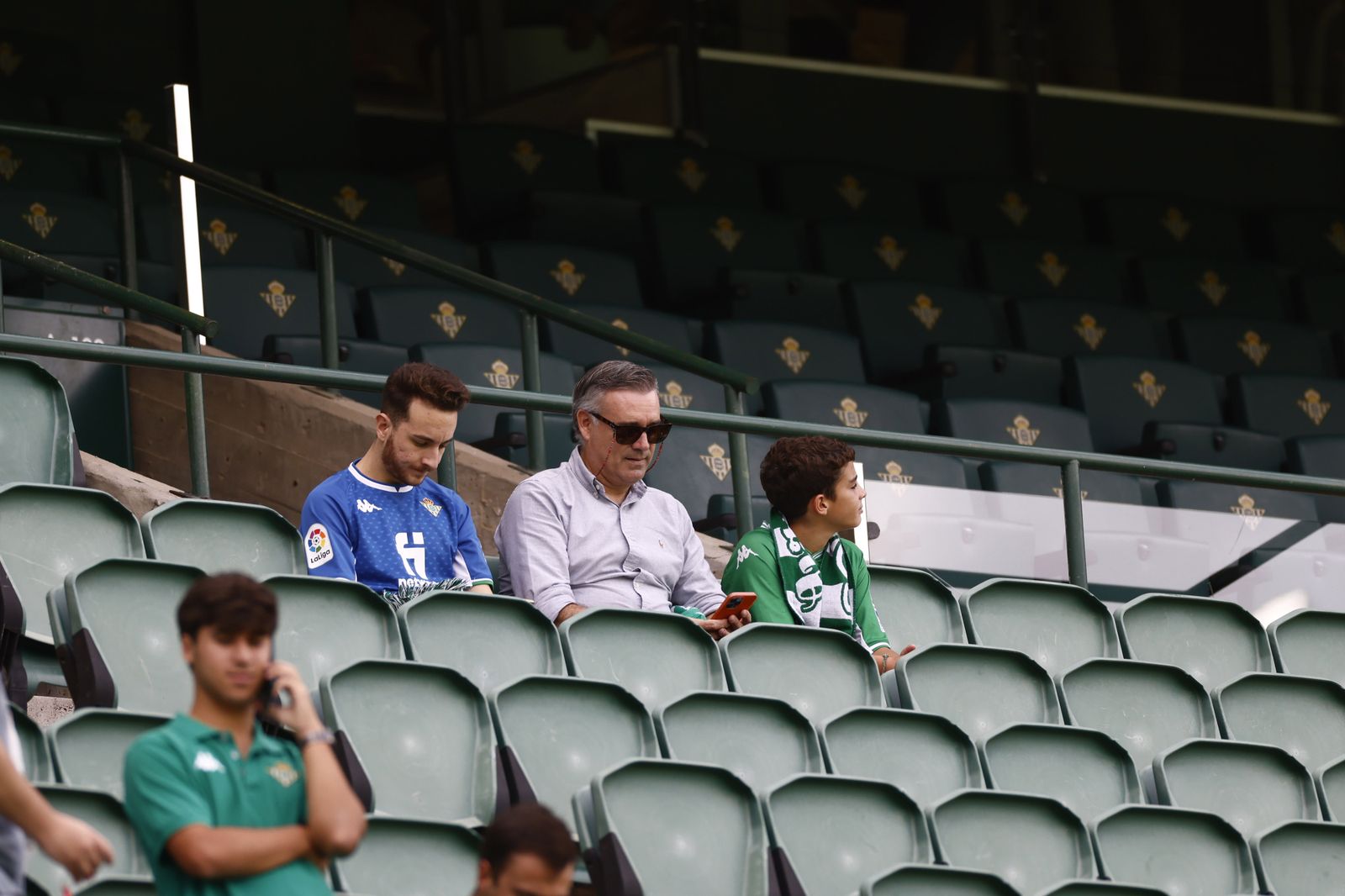 Búscate en las fotos del Betis-Atlético de Madrid