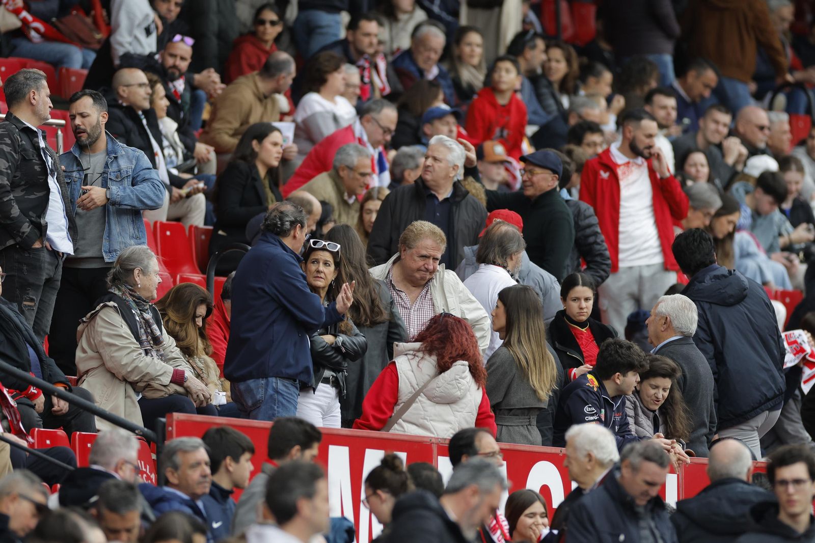 Búscate en las fotos del Sevilla fc - Athletic club