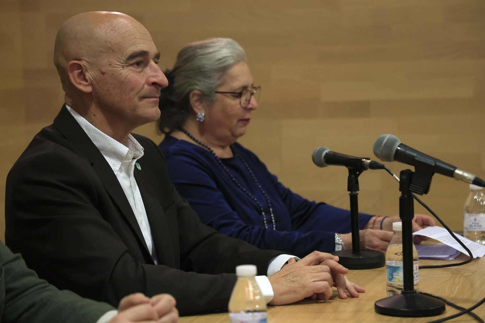Las fotos de la presentación del libro de Ángel Sáez 'Como el viento de Levante'