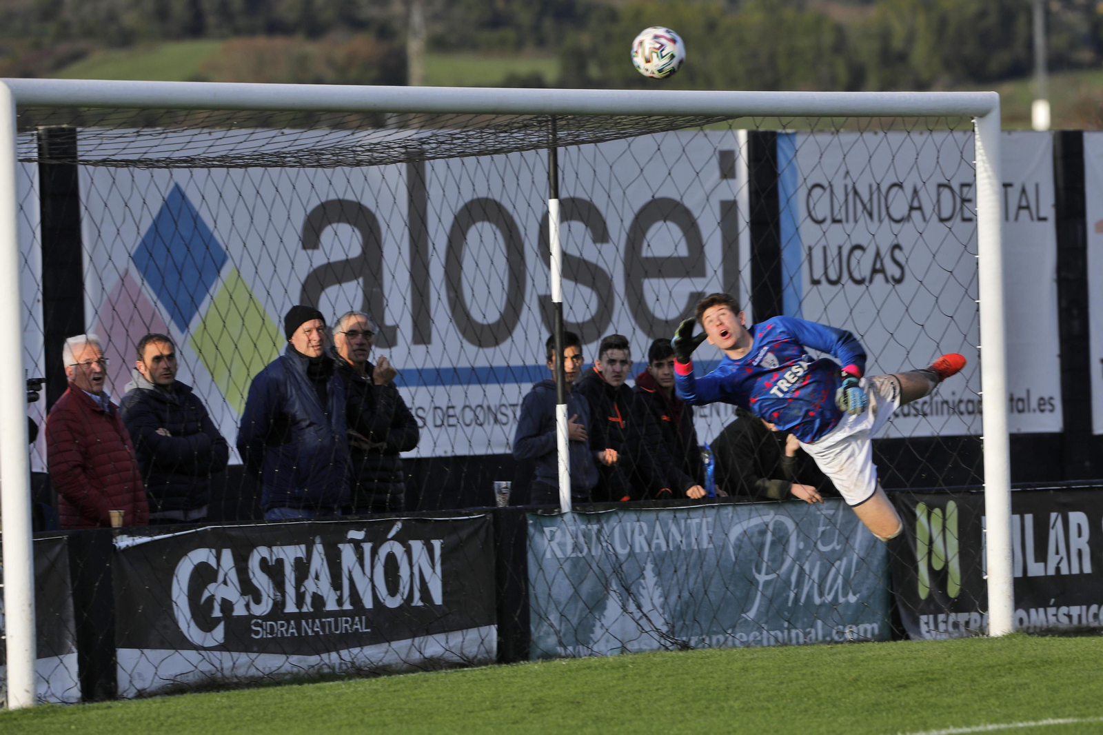 Las imágenes del Lealtad-Cádiz de Copa del Rey