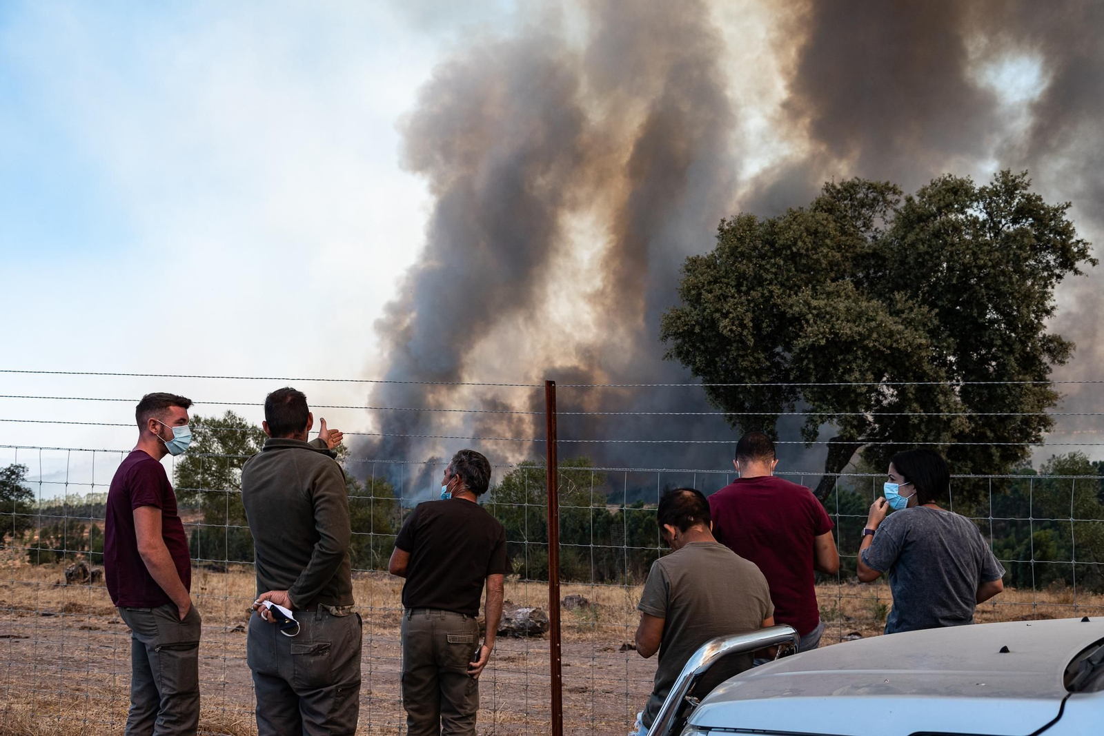 Imágenes del incendio de Almonaster a su paso por Zalamea