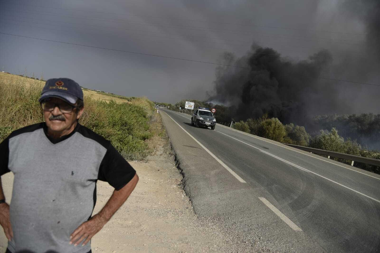 Imágenes del incendio forestal de Bonares