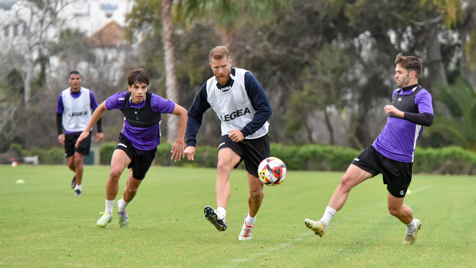 Fotos del entrenamiento de la Balona en Sotogrande antes del partido con el Manchego