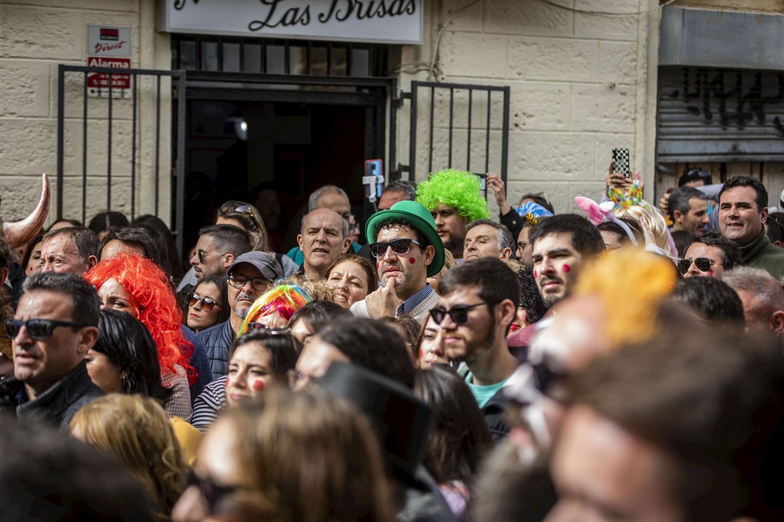 Carnaval de Cádiz 2023: Un sábado de batalla de coplas, en imágenes