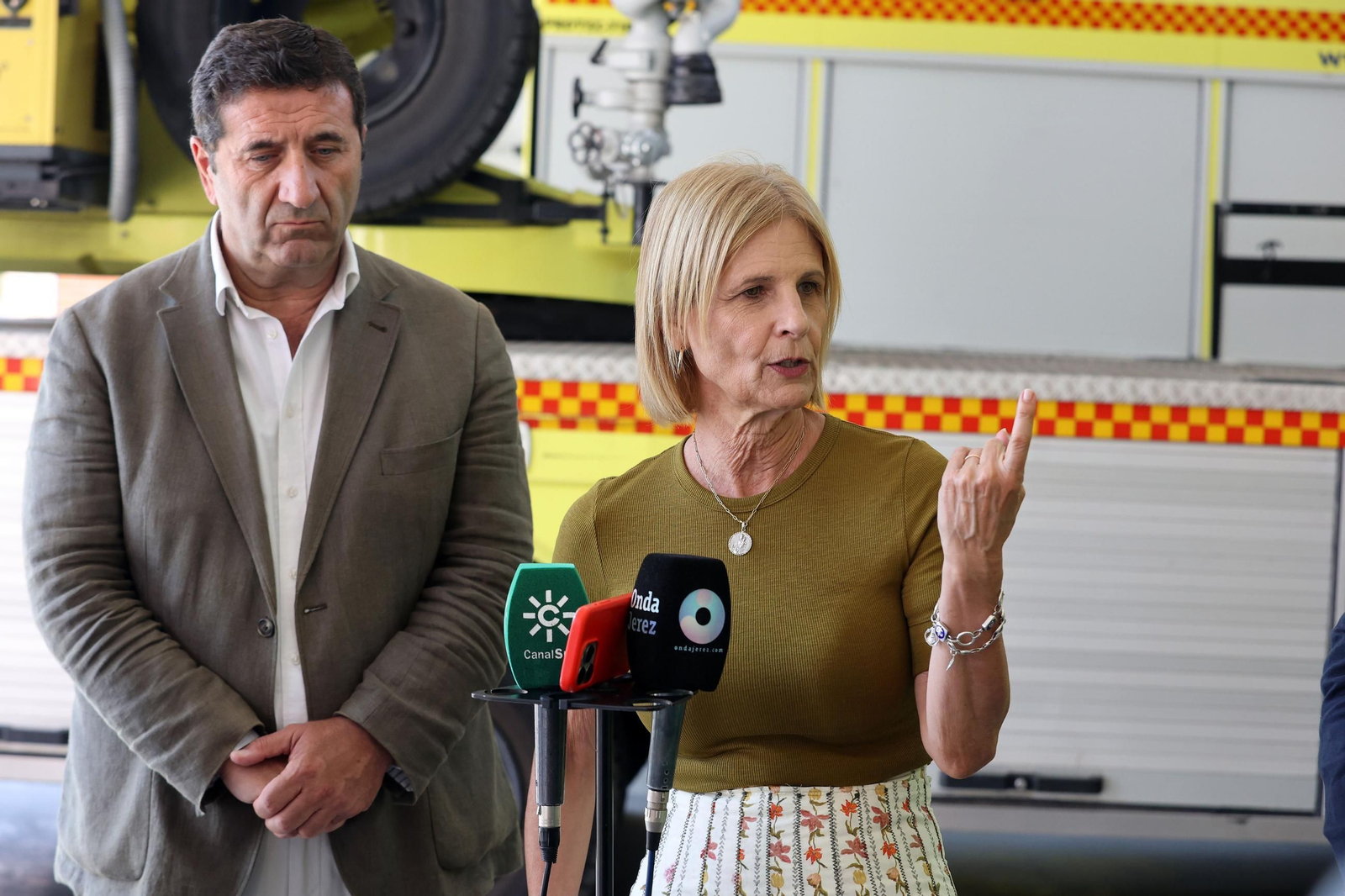 Bomberos de la provincia de Cádiz se trasladan a Orense para apoyar en la lucha contra los incendios