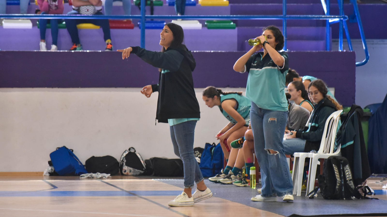 Las fotos de la ultima jornada del Andaluz infantil femenino de baloncesto en La Línea