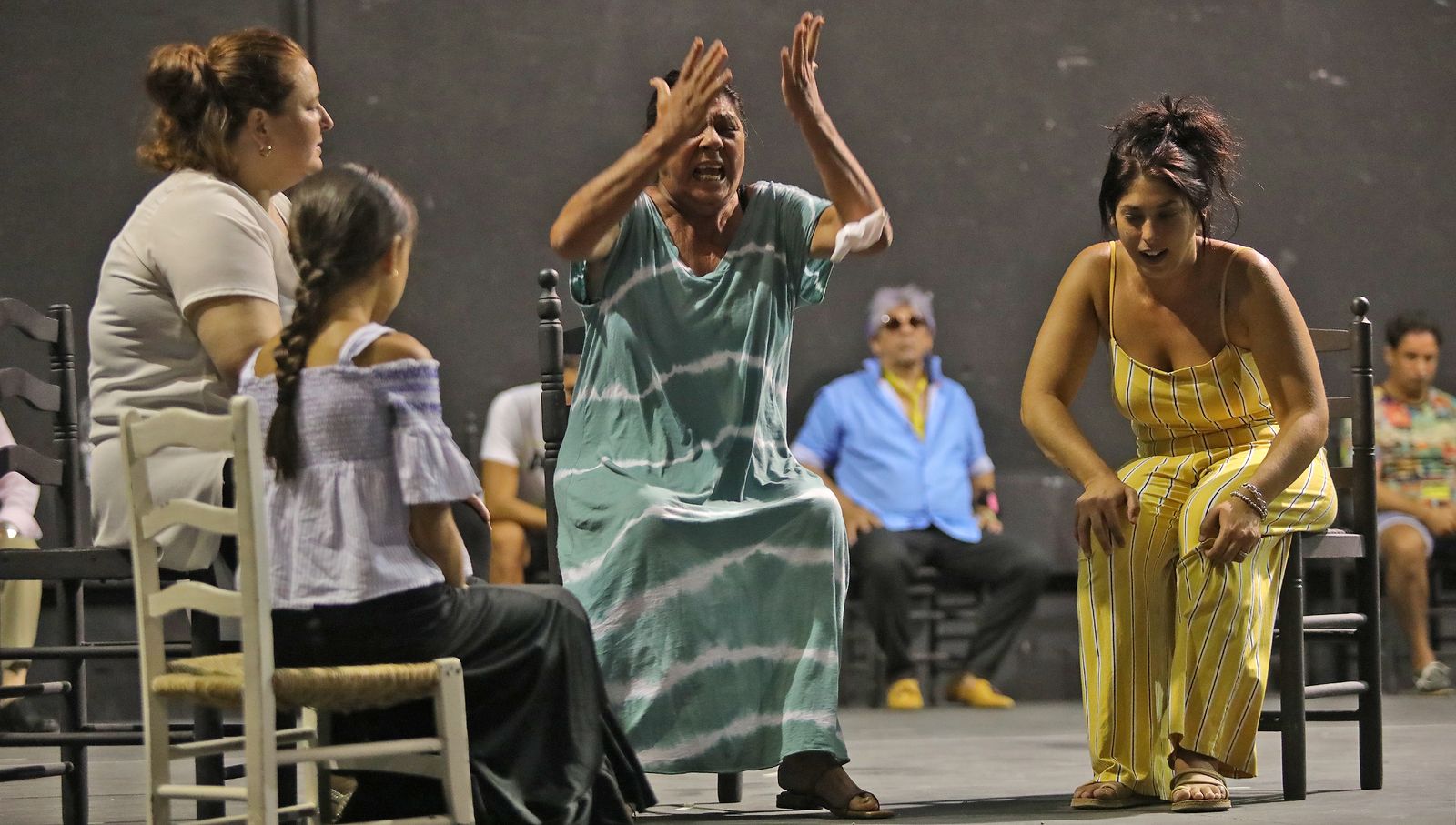 Ensayos en Villamarta de 'Memoria viva' de María del Mar Moreno que estrenará en la Bienal