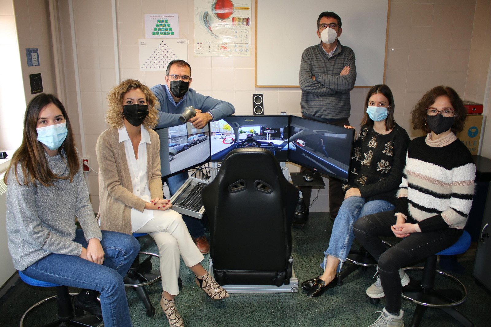 Los investigadores de la UGR que han realizado este trabajo.