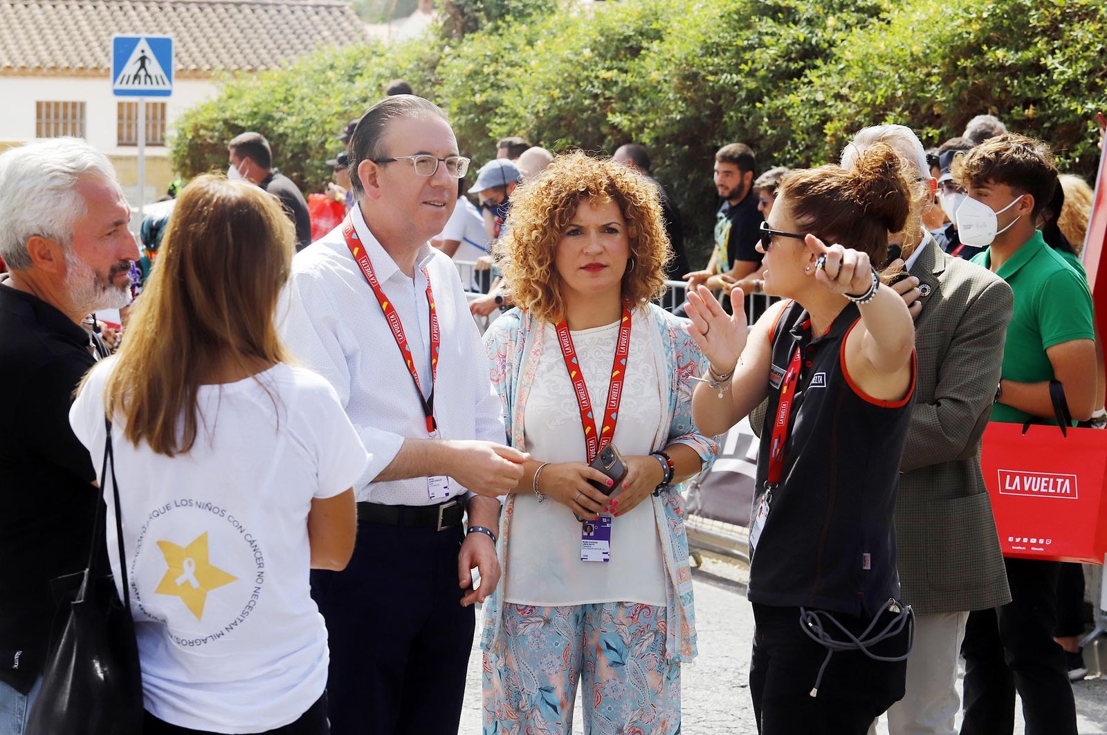 Imágenes de la Vuelta Ciclista a España en su salida desde Aracena en la 17ª etapa