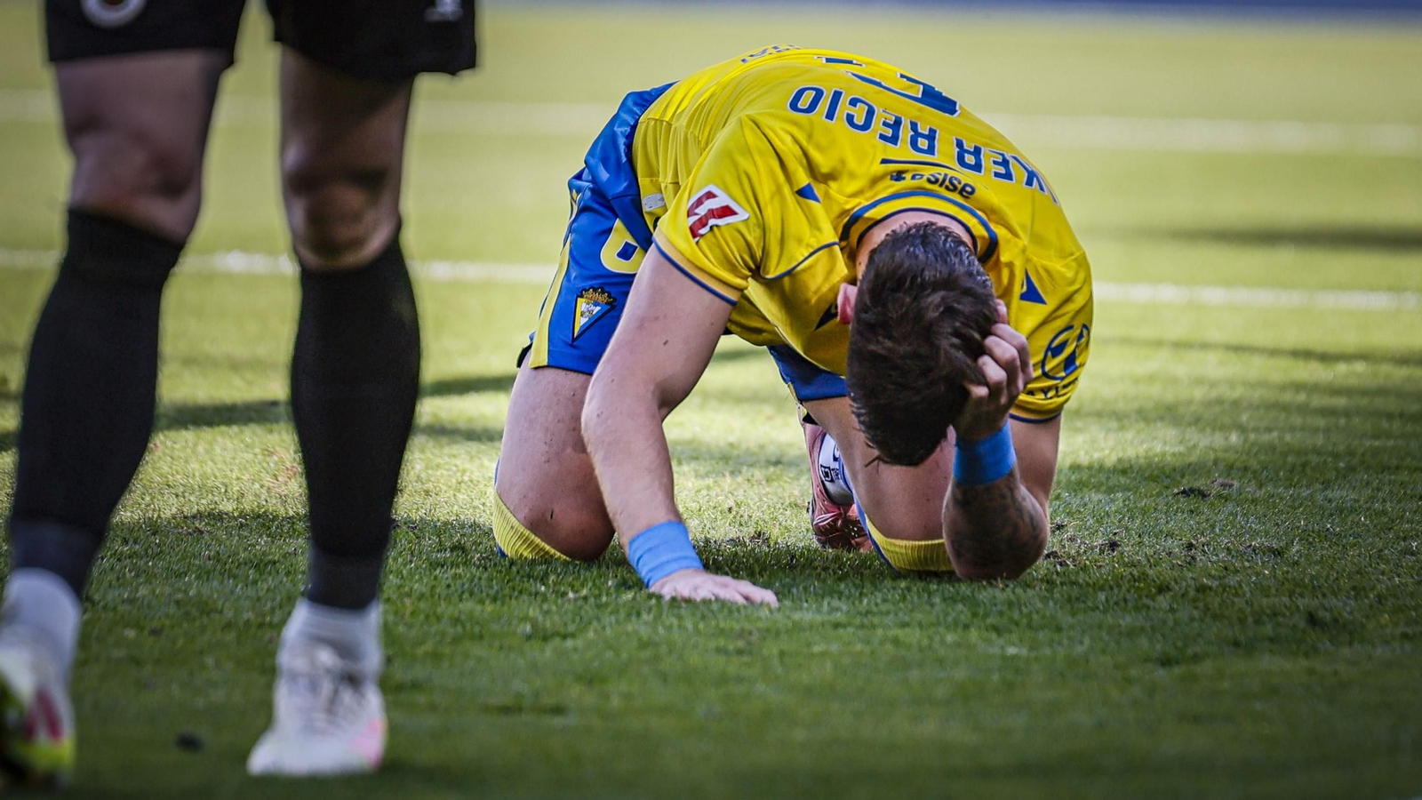 Búscate entre las imágenes del partido de fútbol Cádiz CF - Racing de Santander