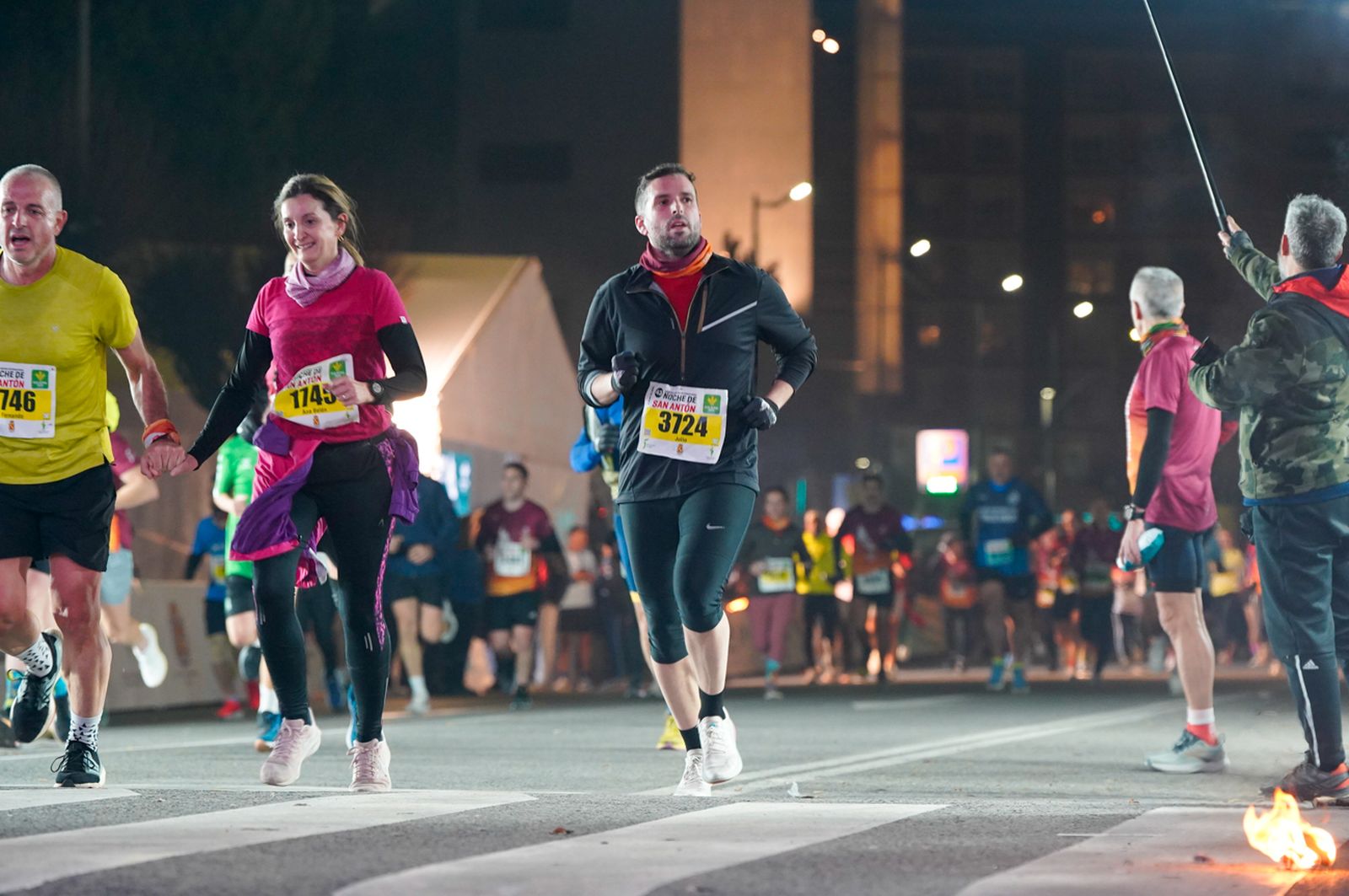 En imágenes: búscate en tu llegada a meta de la Carrera de San Antón 2026 (12)