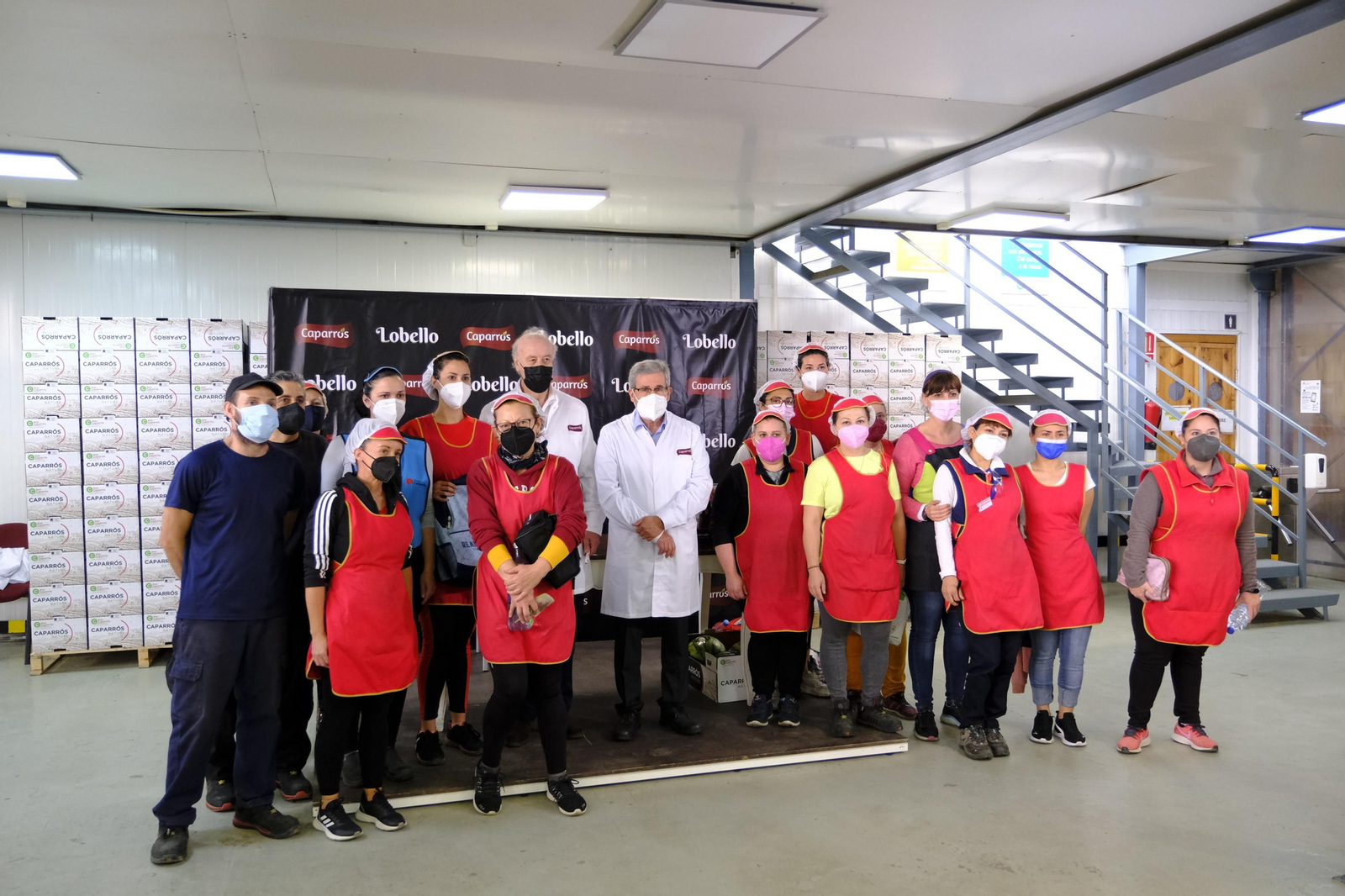 Fotogalería de la visita de Vicente del Bosque a Grupo Caparrós.