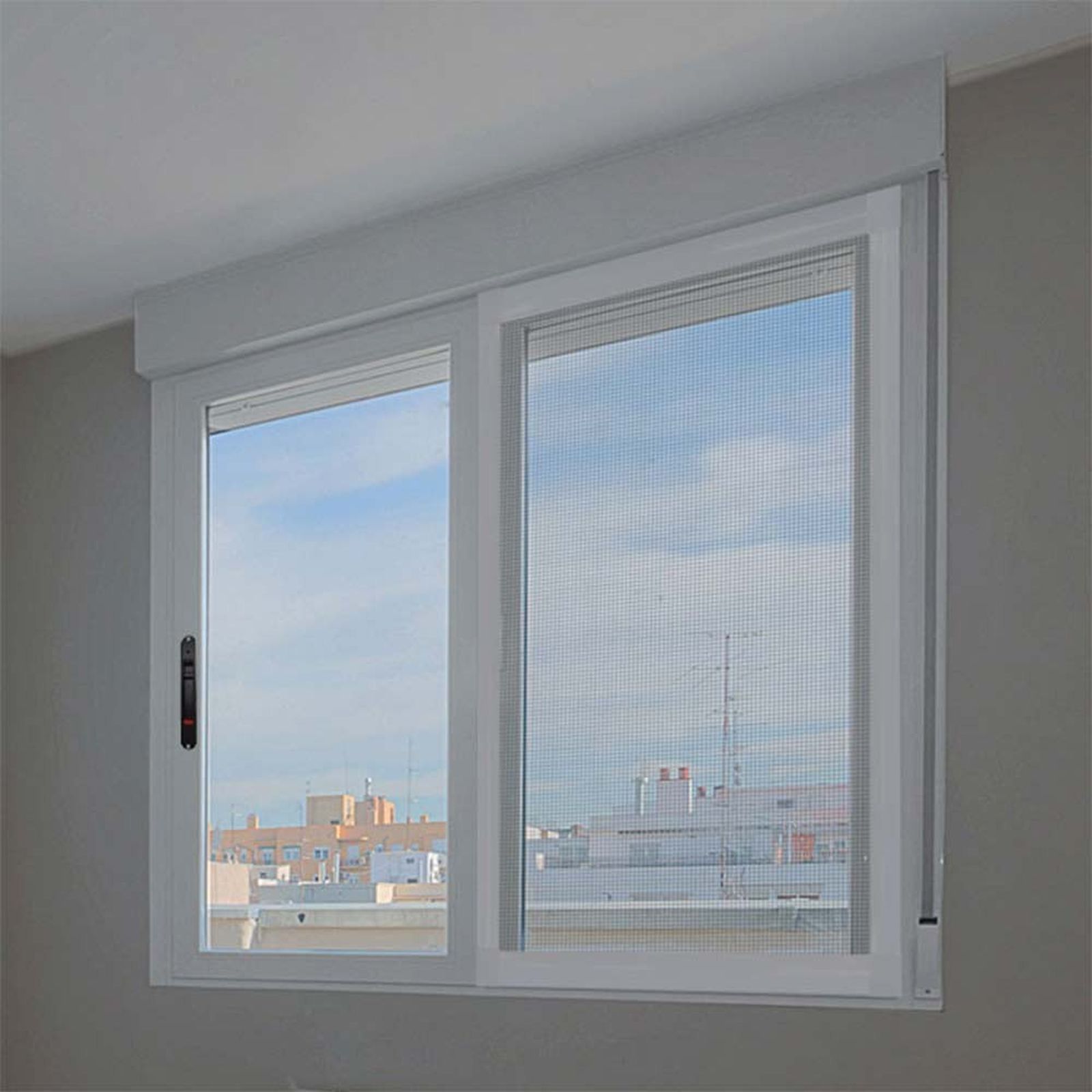 Mosquitera corredera.