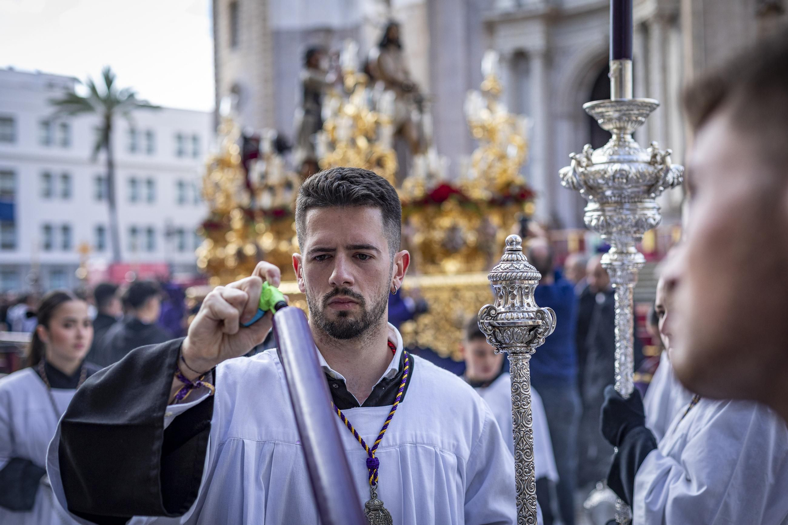 traslado columna semana santa cadiz 15.jpg