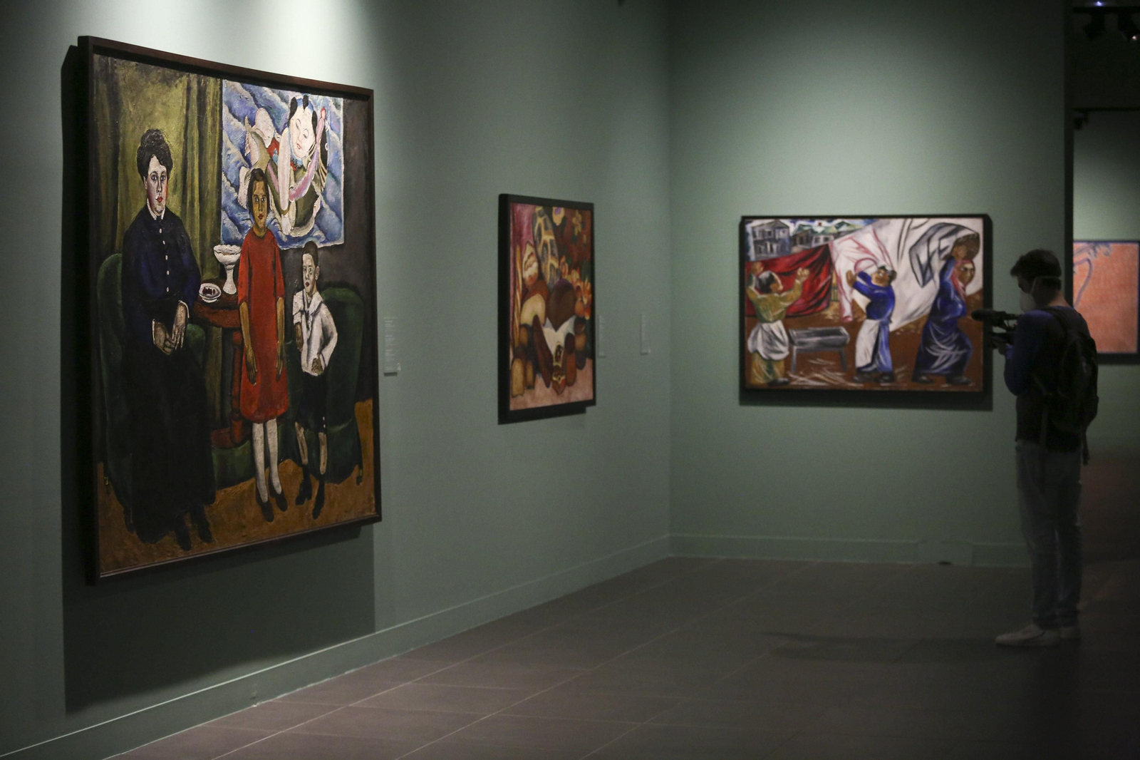 El Museo Ruso de Málaga estrena tres nuevas exposiciones, en fotos