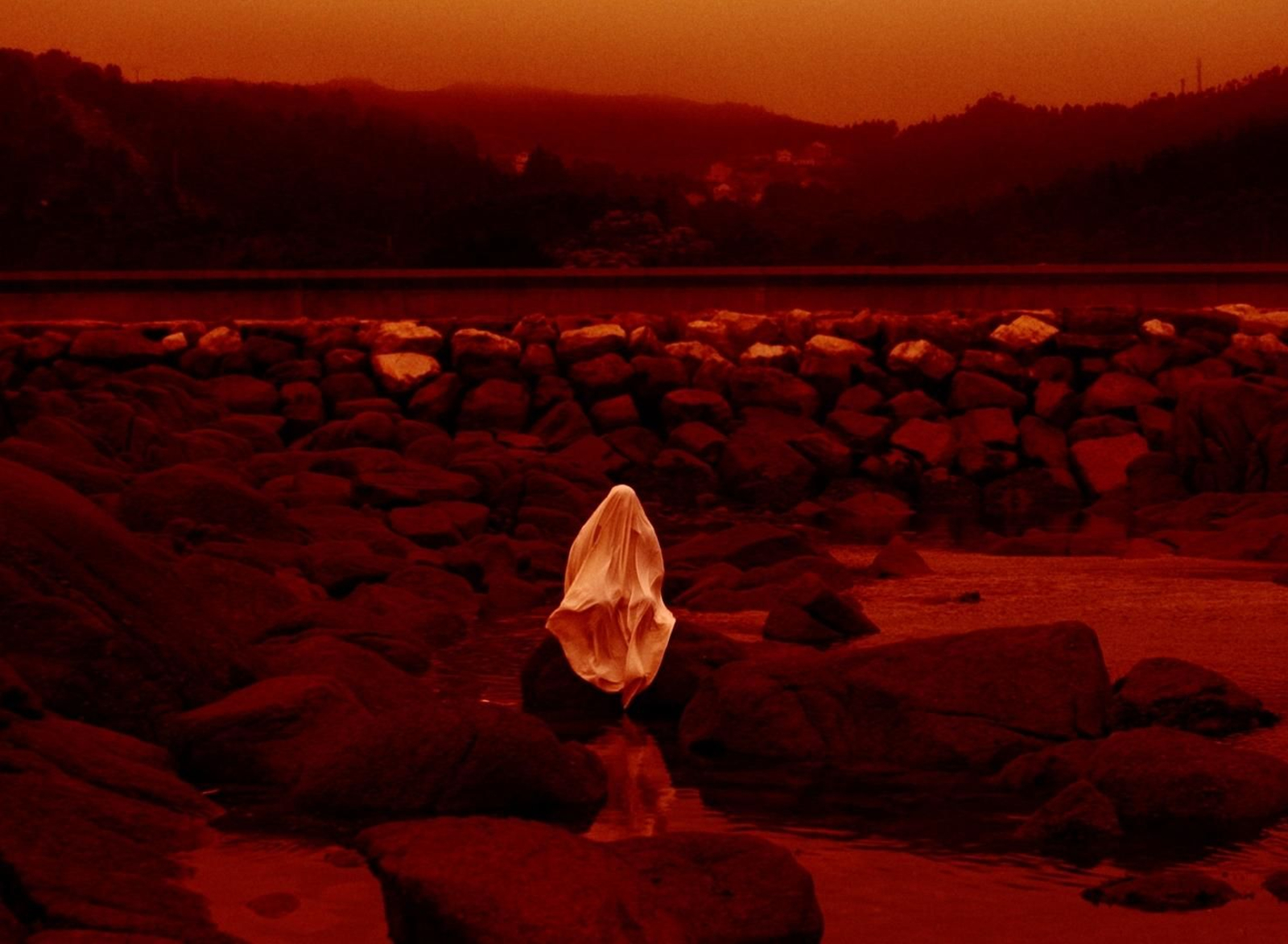 'Lúa vermella', el nuevo filme de Lois Patiño, podrá verse en Márgenes el día 8 de diciembre.