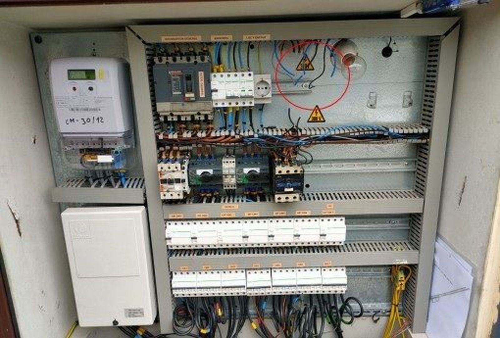 Un equipo eléctrico saboteado.