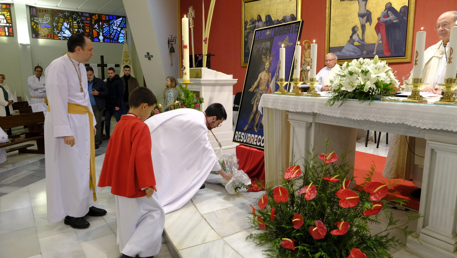 El Resucitado de Almería se suspende por la lluvia, en imágenes