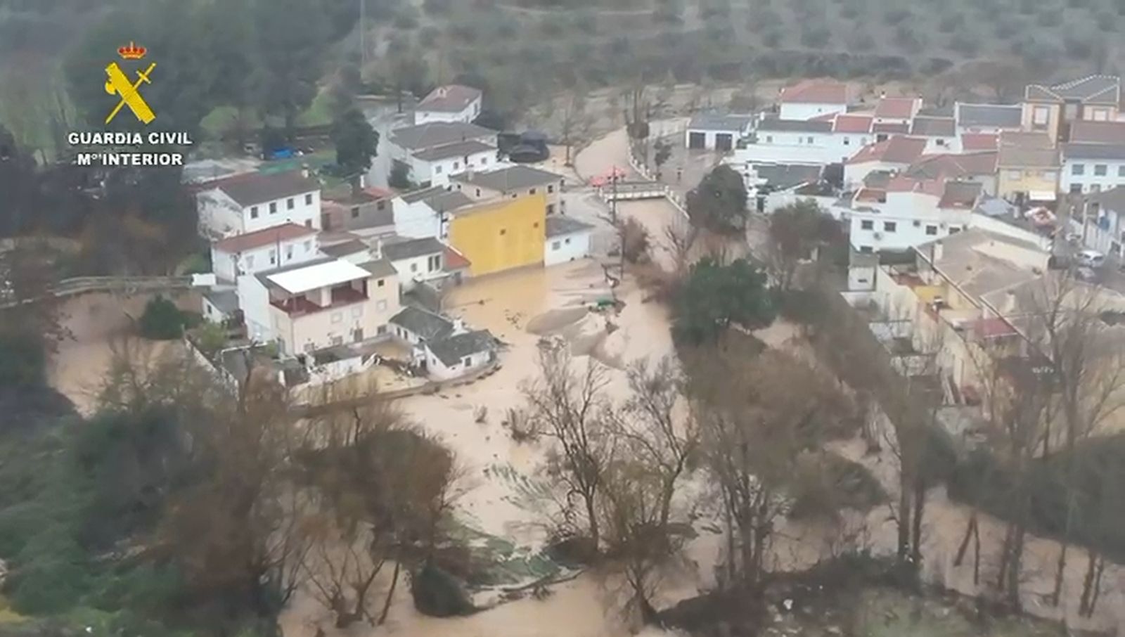 Huétor Tájar bajo el agua: así se ve la inundación de la localidad granadina desde el aire