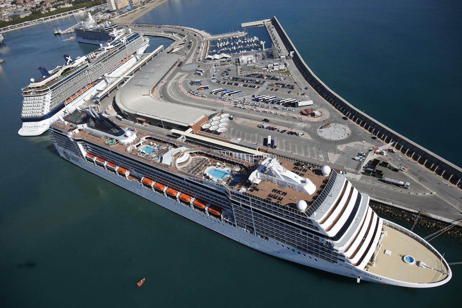 Vista aérea de la parcela sobre la que se pretende construir el hotel de 150 metros.