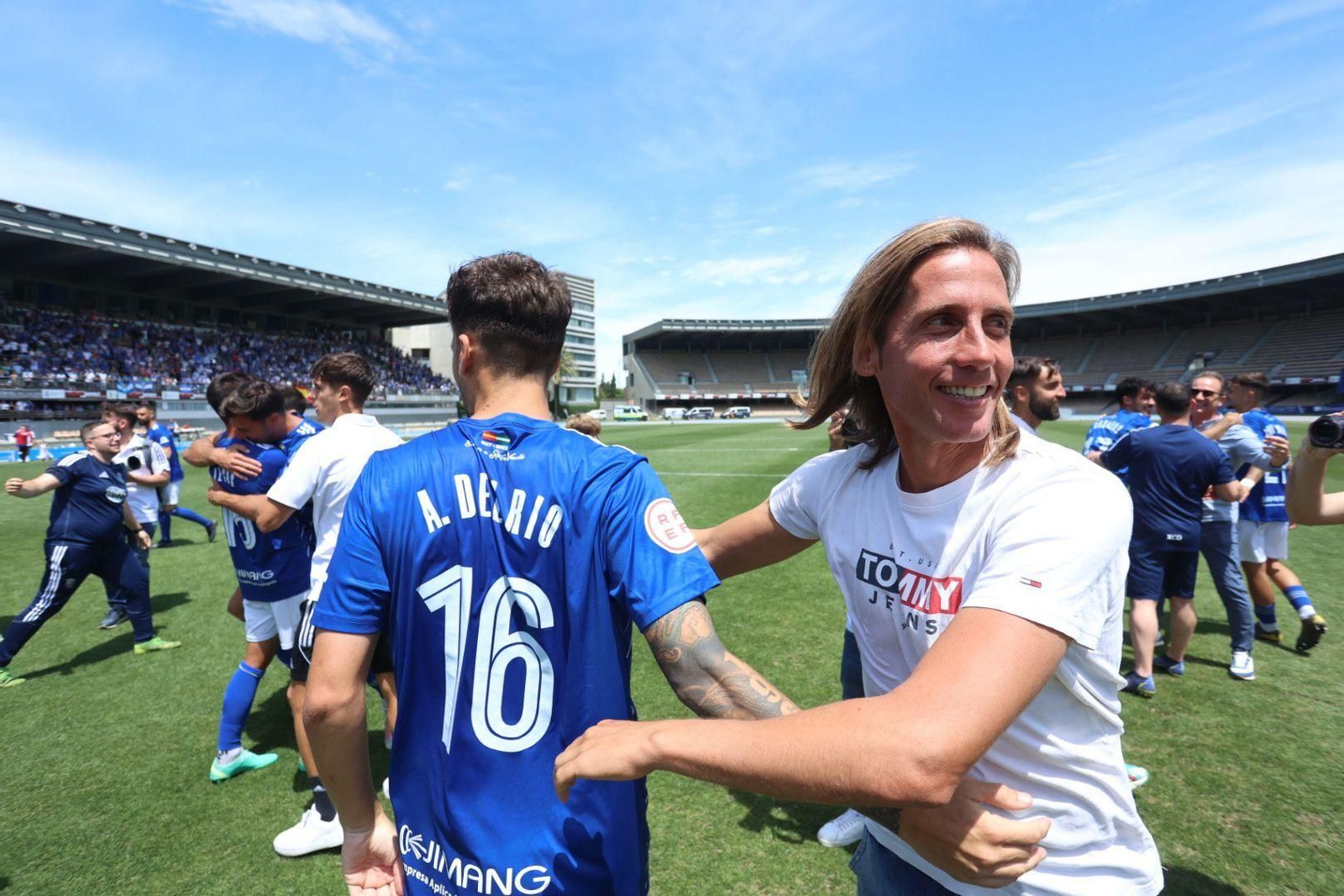 Imágenes de la celebración del Xerez CD del ascenso virtual a Segunda RFEF Imágenes de la celebración del Xerez CD del ascenso virtual a Segunda RFEF
