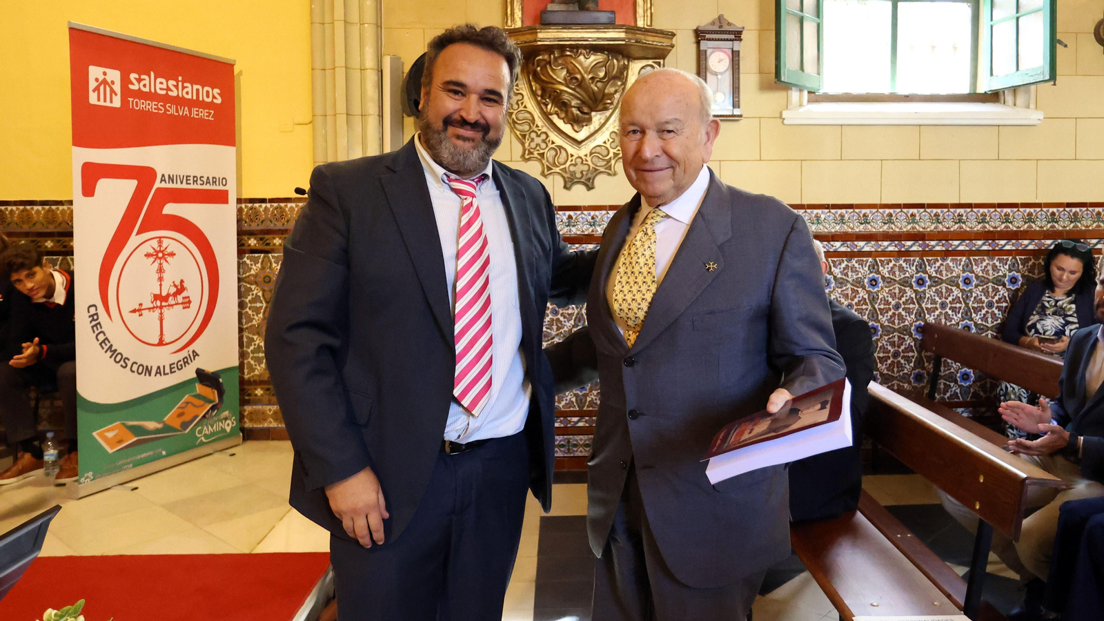 José Manuel Valle, director del Oratorio Padre Torres Silva, y Álvaro Domecq Romero, hijo del principal benefactor de la obra.