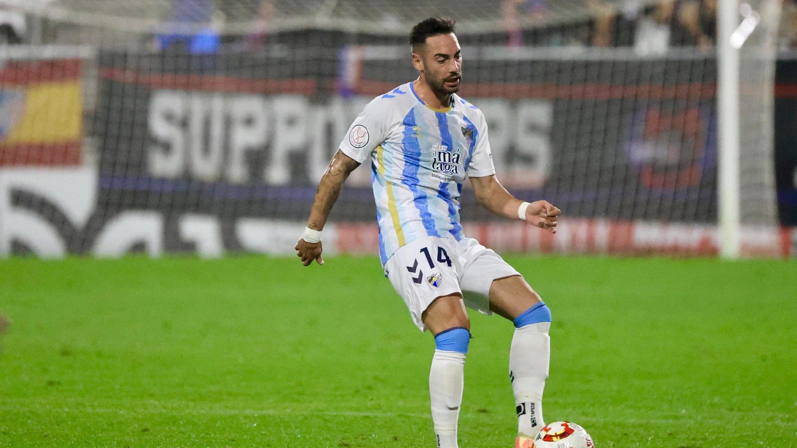 Las fotos del CD Estepona - Málaga CF de Copa del Rey