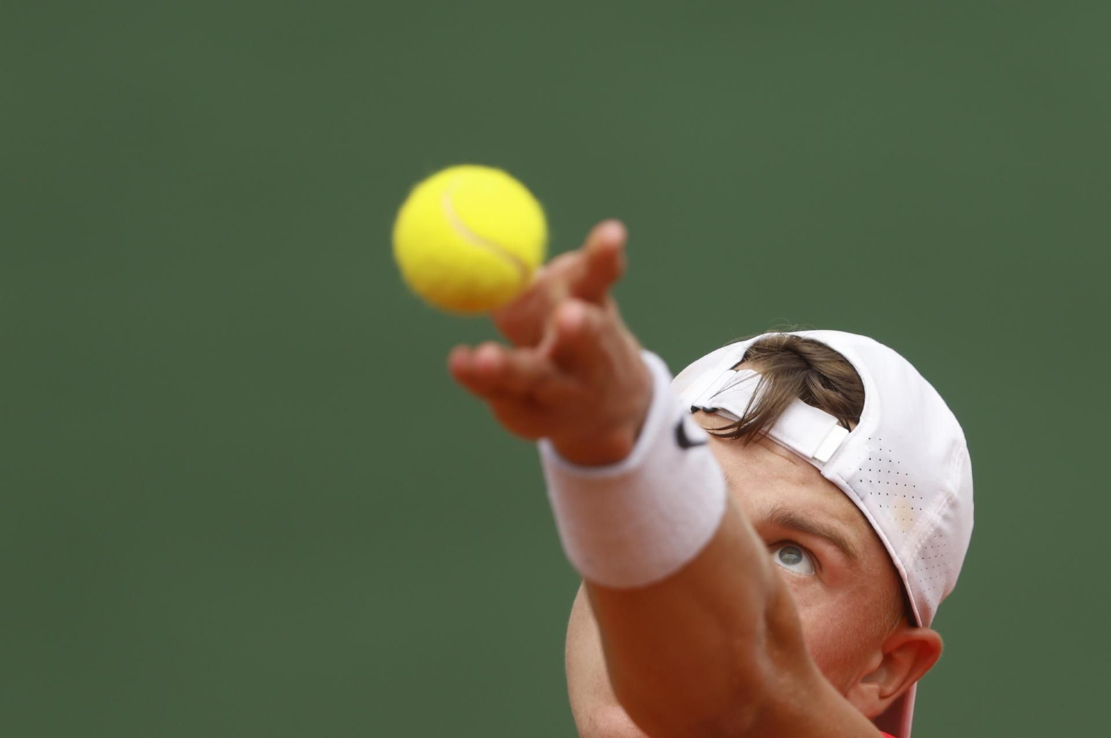 Un Pedro Martínez impecable iguala la eliminatoria de Copa Davis en Marbella (6-1, 4-6 y 7-6)