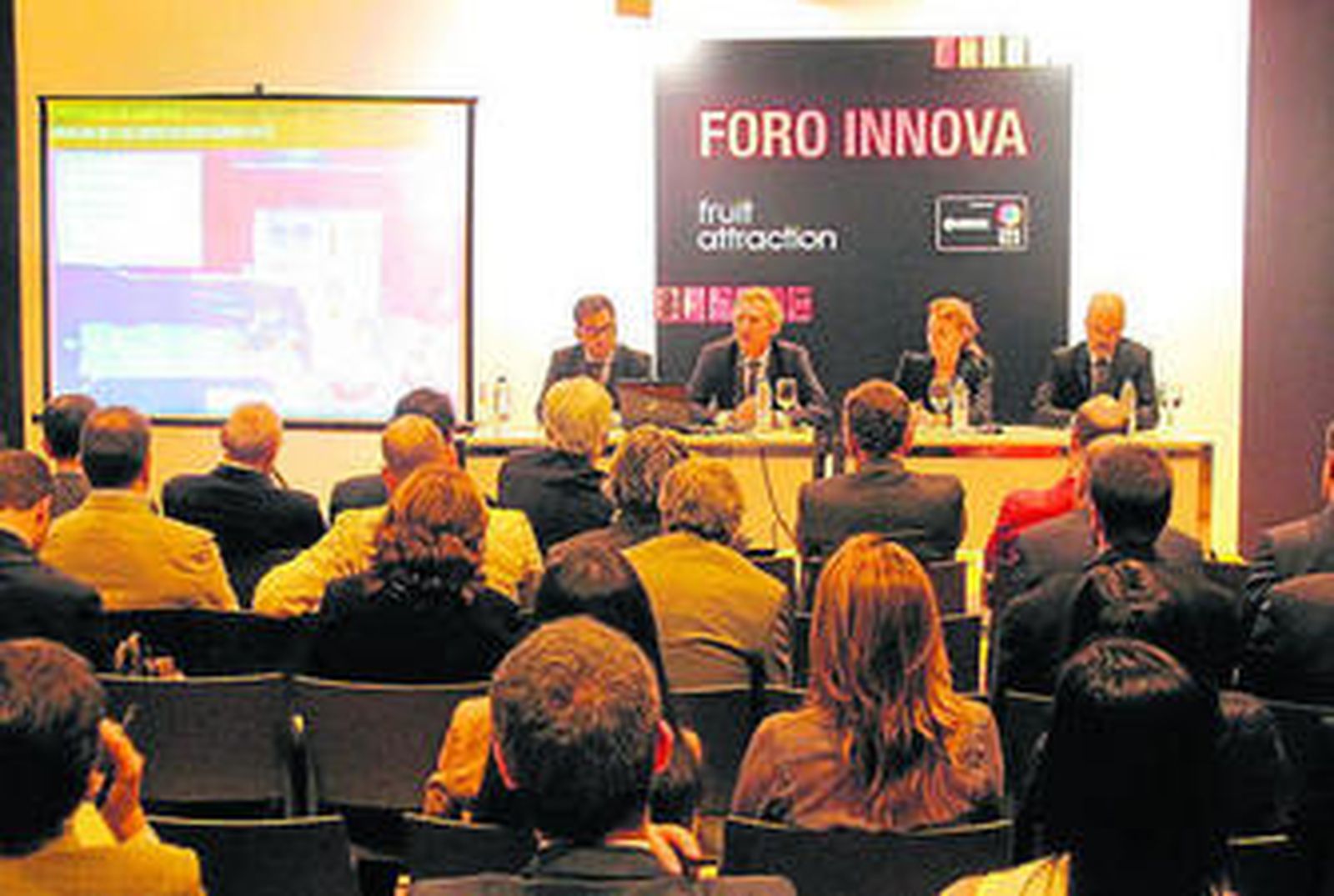 Un instante de la presentación del puerto en el Foro Innova, ayer.