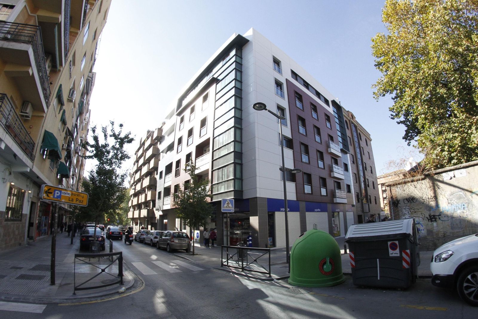 El edificio investigado es la vivienda de Torres Hurtado e Isabel Nieto, donde fueron detenidos el año pasado.