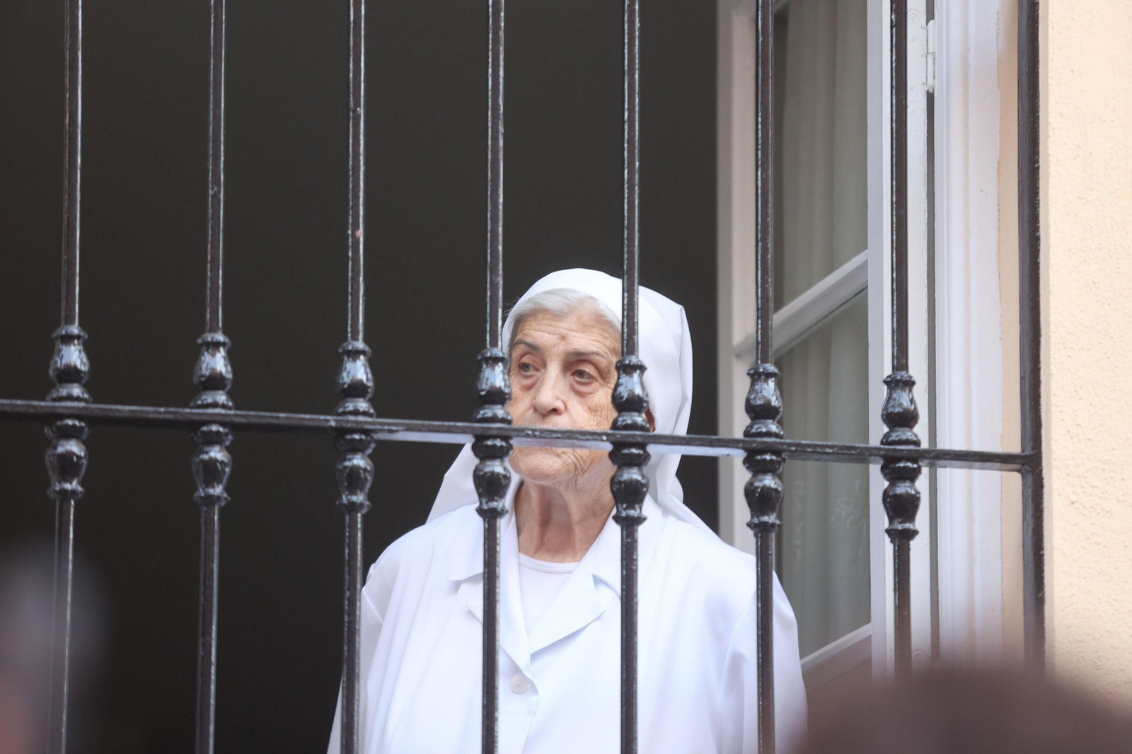 Las fotos de la procesión de Nuestra Señora de la Caridad por el barrio de la Victoria