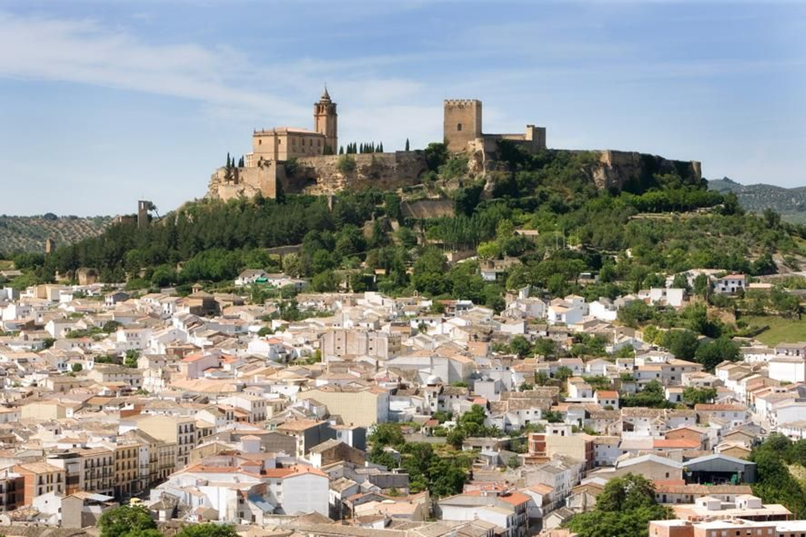 Alcalá la Real es destino y punto de partida de dos de las rutas programadas.