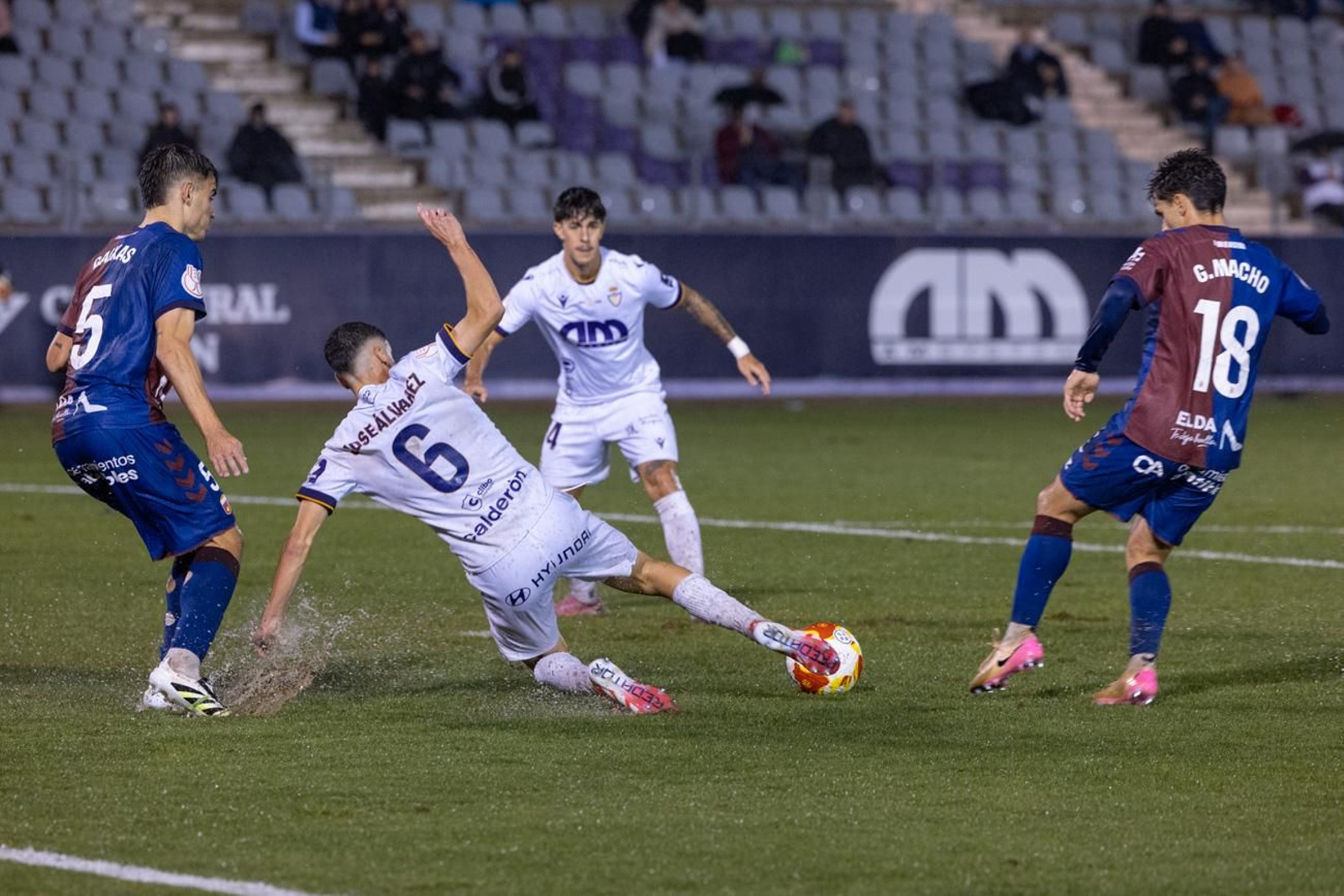 Las mejores imágenes del Real Jaén 1-3 CD Eldense de la primera ronda de la Copa del Rey