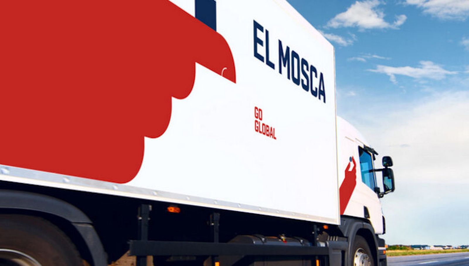 Imagen de un camión de la compañía El Mosca, sacada de su página web.
