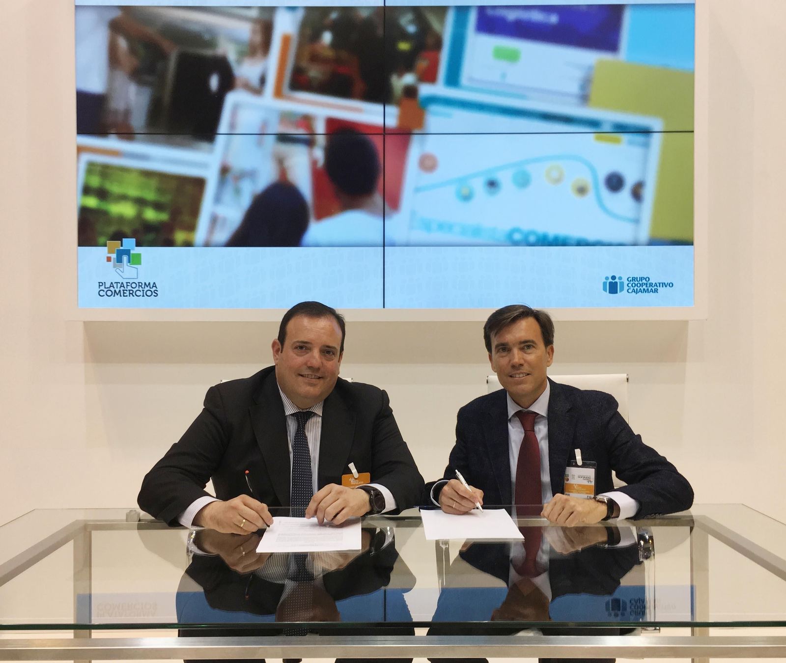 Acto de firma del acuerdo.