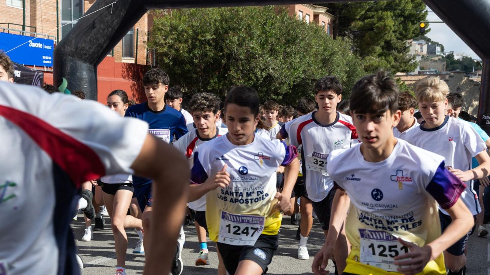 La carrera escolar de “La Gloria” que aúna inclusión y solidaridad, en imágenes