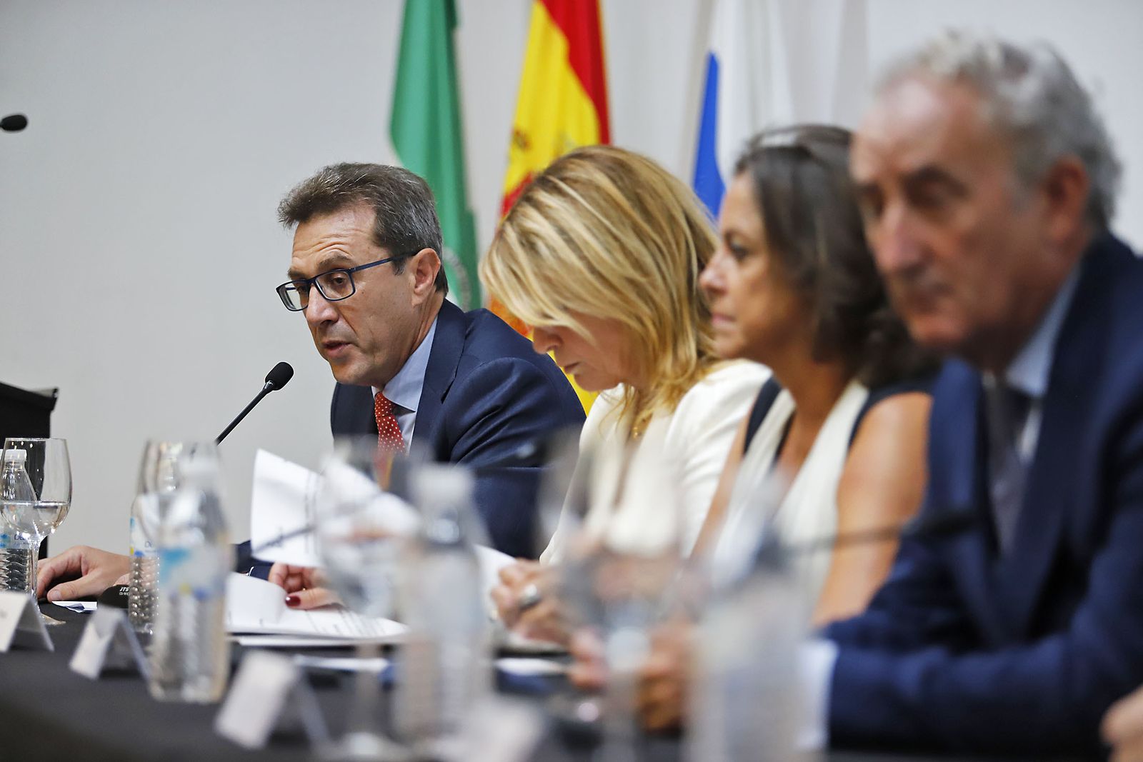 Imágenes de la toma de posesión institucional de la nueva Junta Directiva del Ilustre Colegio Oficial de Médicos de Huelva