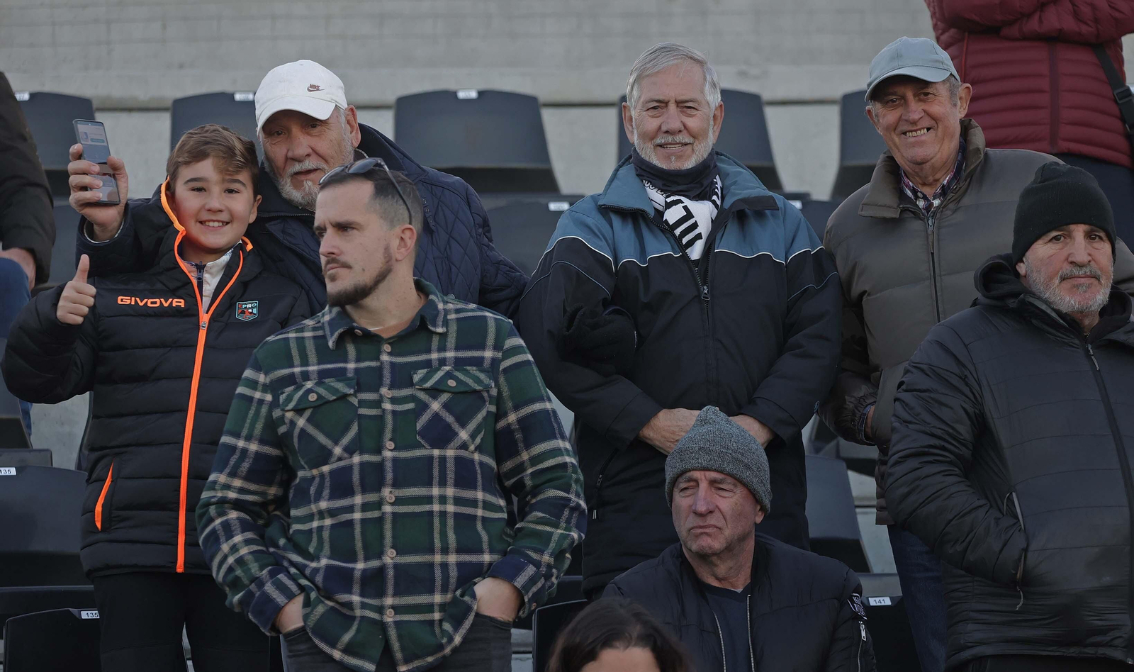 Búscate durante el Balona - Antoniano en el Ciudad de La Línea