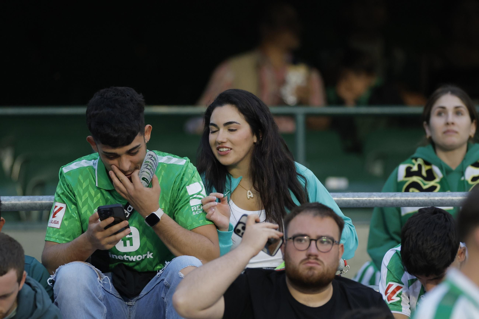Búscate en las fotos del Betis - Jagiellonia