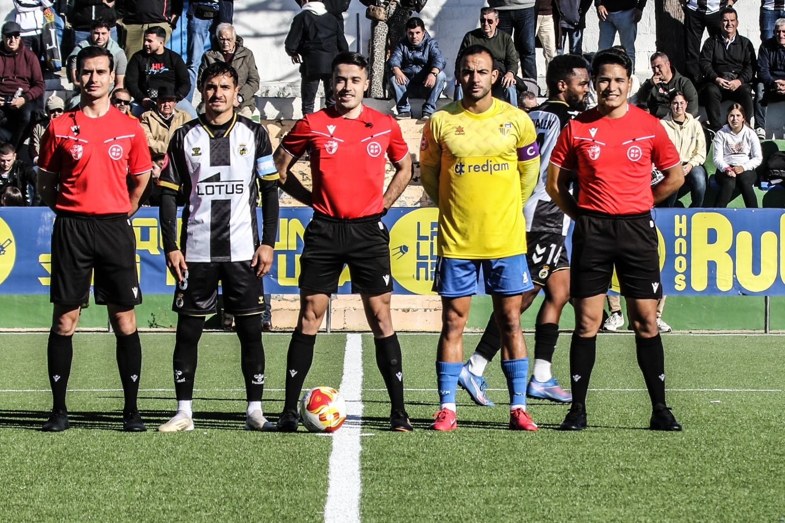 Las fotos de la victoria de la Balona en Conil