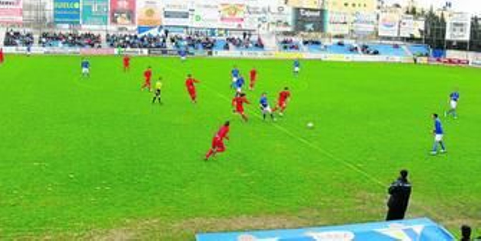 El campo de San Pablo, donde juega el Écija, reúne unas condiciones complicadas para los equipos visitantes.