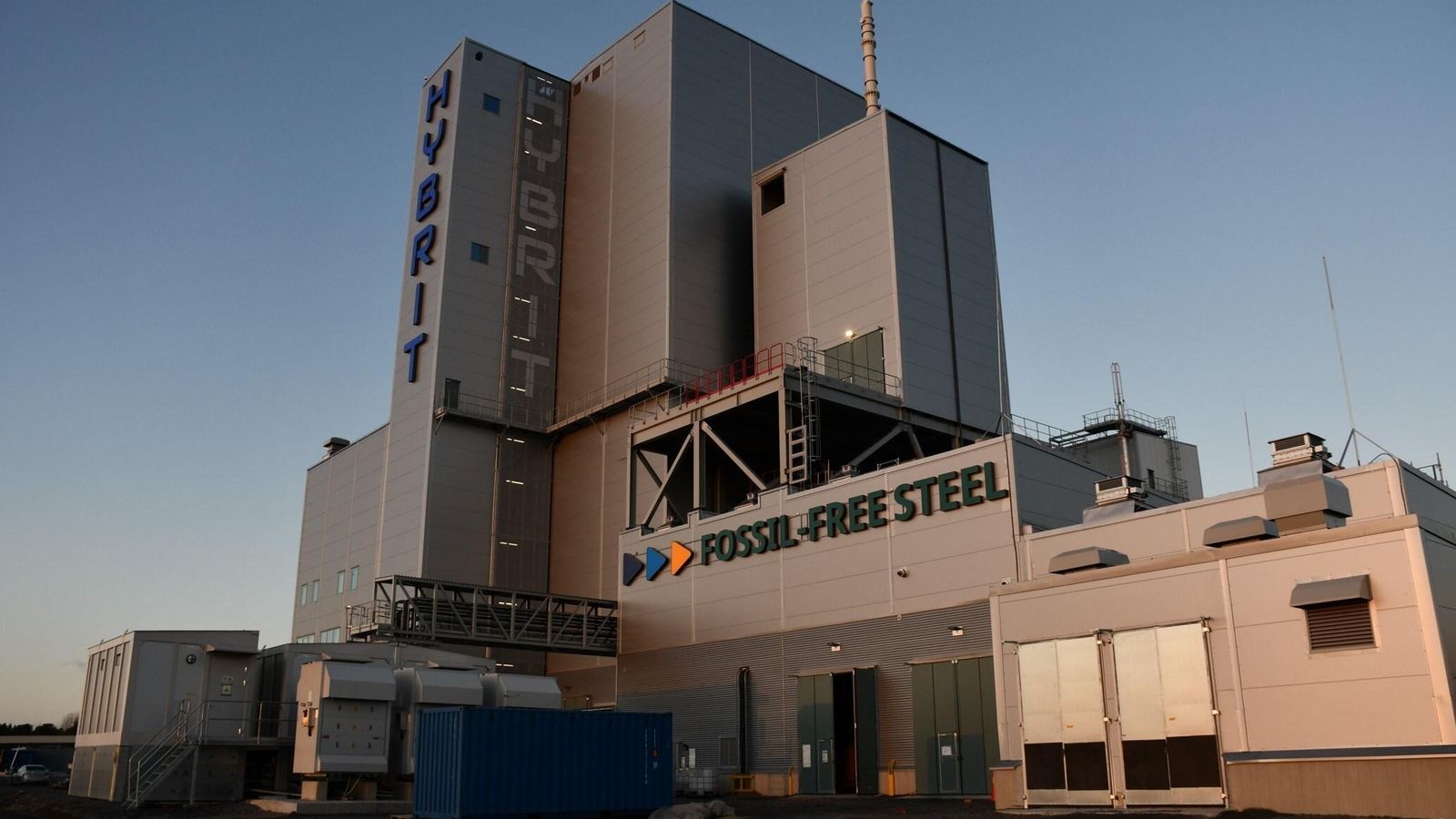 Volvo junto con SSAB están colaborando en el proyecto Hybrit que elimina el carbón en la producción de acero.