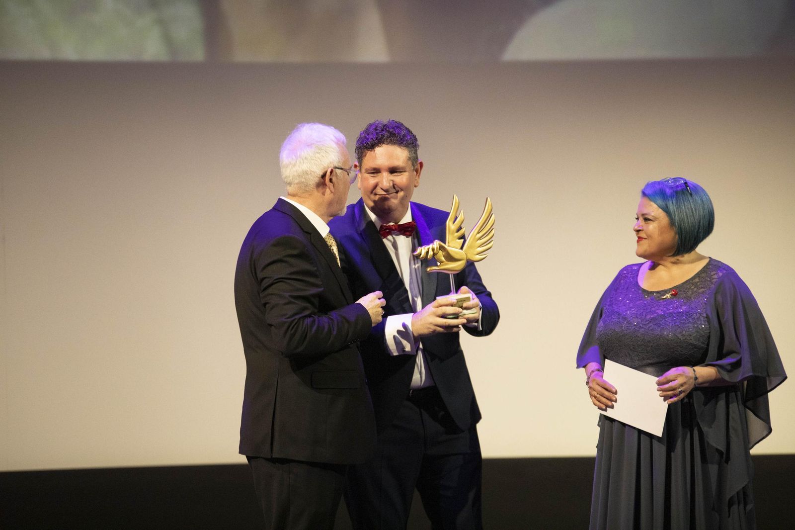 El estreno en Almería del largometraje documental "Concha Robles", en imágenes