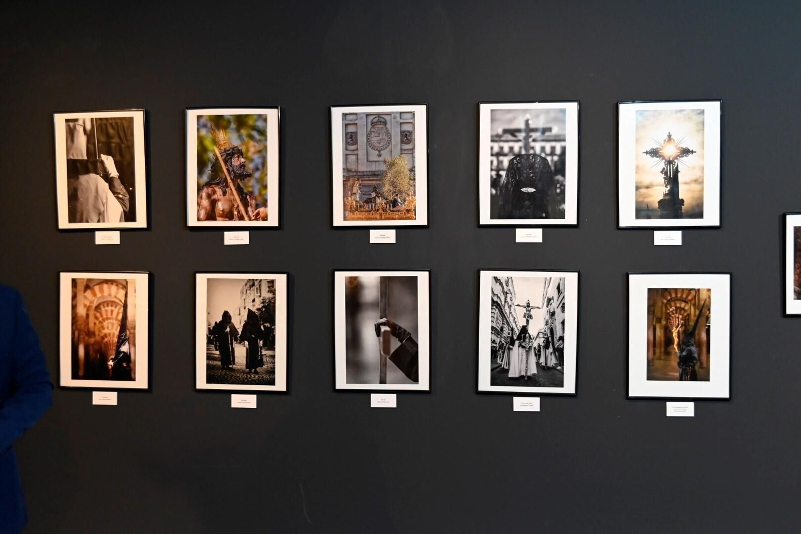La exposición de las cofradías de Córdoba en la Fundación Cajasol, en imágenes