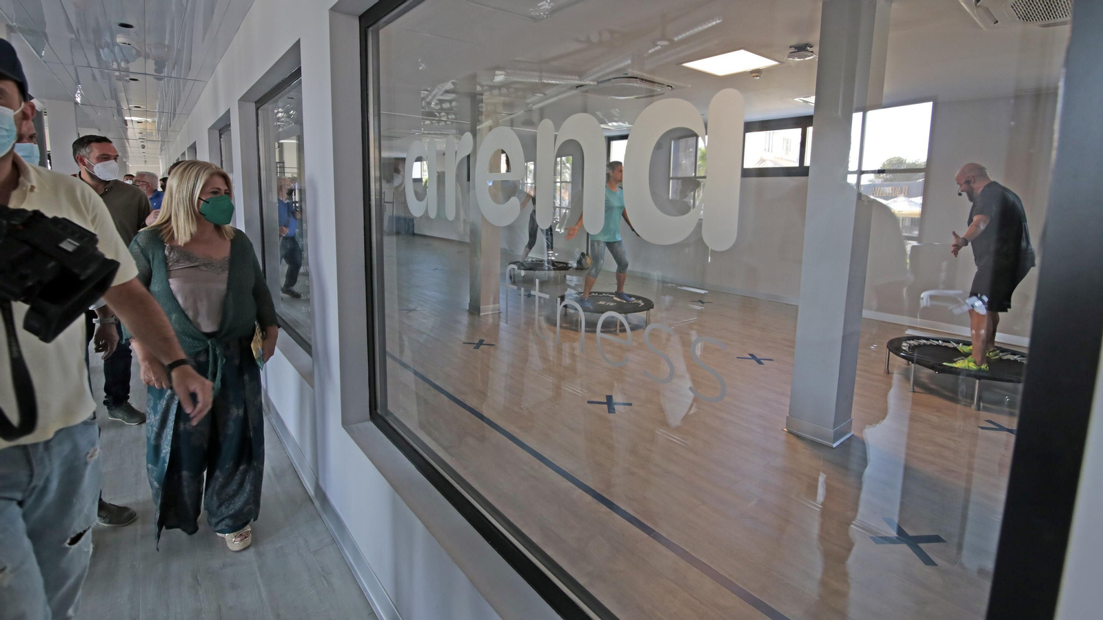 Alcaldesa visita Arena Fitness y Arena Village