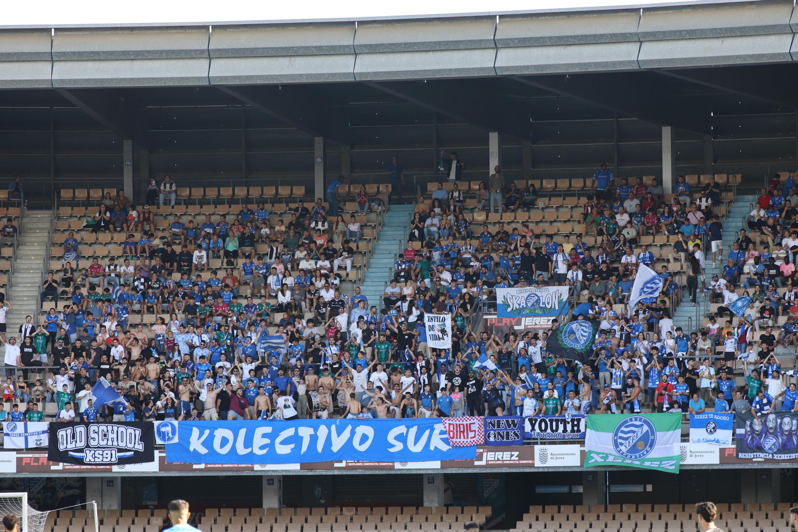 Búscate en el partido entre el Xerez DFC y Ceuta B en Chapín
