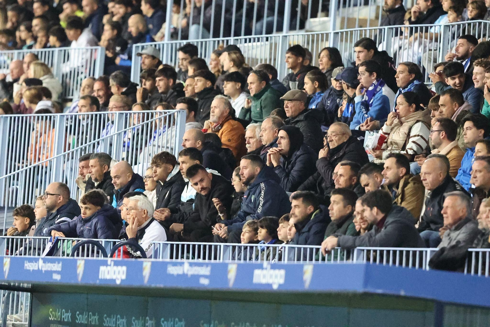 Búscate en las gradas de La Rosaleda en el Málaga CF-Zaragoza